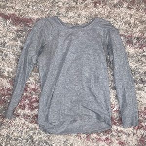 Lululemon gray long sleeve t-shirt
